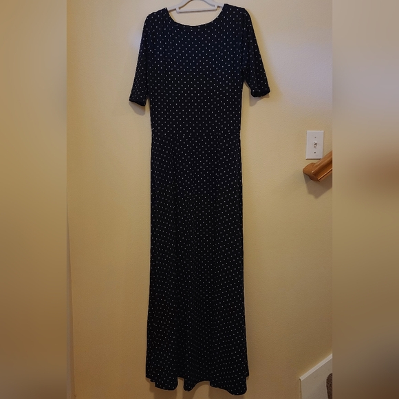 ❣️ LuLaRoe Dress ❣️BOGO - Picture 5 of 6